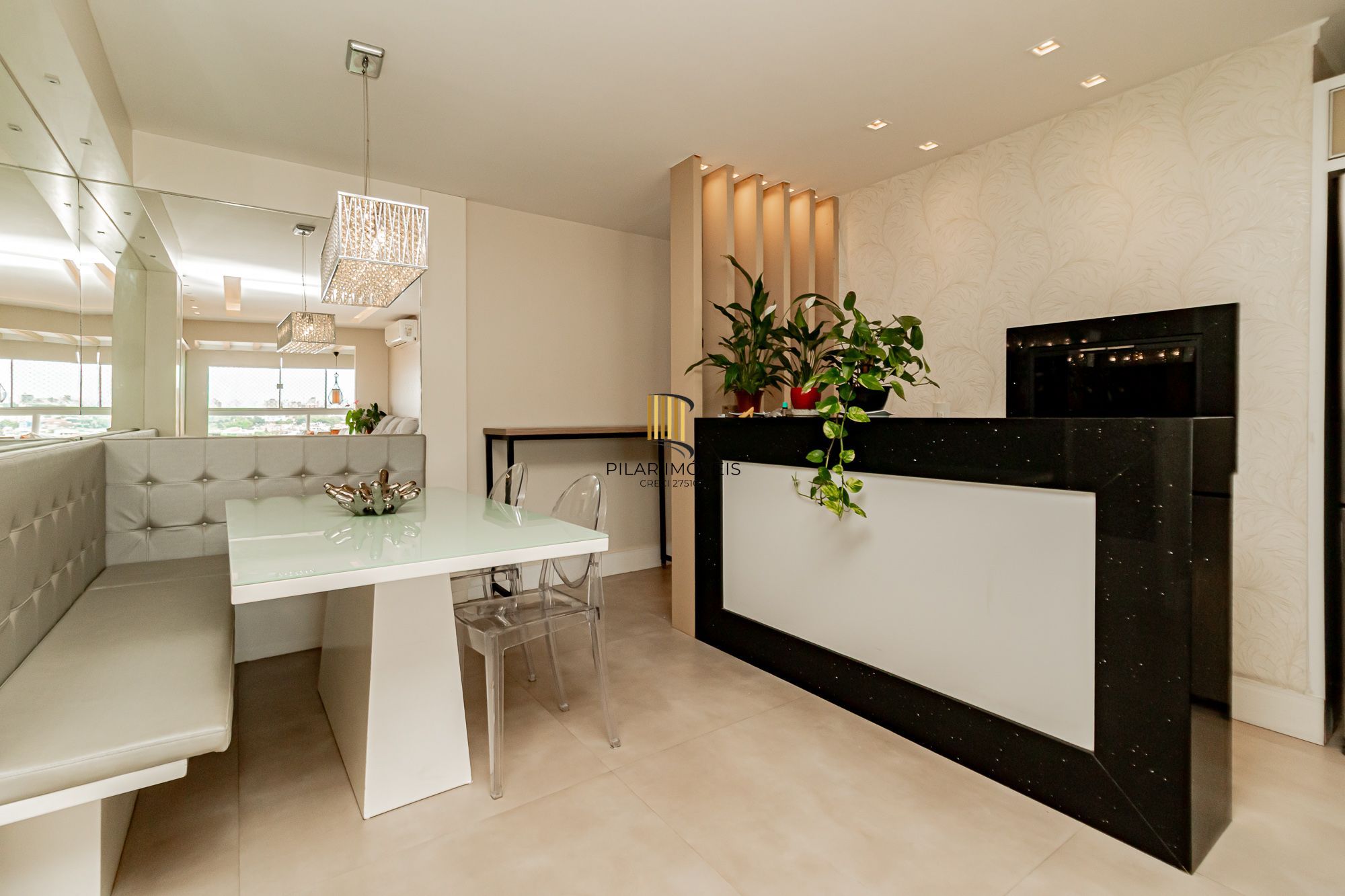 Apartamento 3 dormitórios, 2 banheiros, 1 vaga coberta e piscinas B. São Geraldo