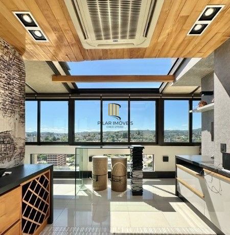 Cobertura 2 dormitórios, 218m², lareira, teto retrátil, Centro em Novo Hamburgo