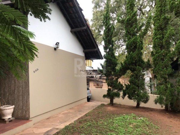 Casa para Venda - 147m², 3 dormitórios, sendo 1 suites, 2 vagas - Ideal