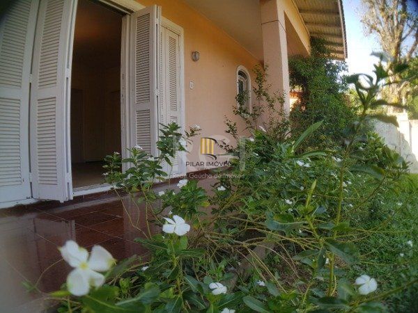 Casa para Venda - 252m², 3 dormitórios, 2 vagas - Belém Novo
