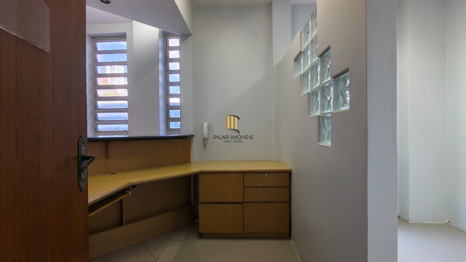 Sala comercial B. Hamb. Velho., Novo Hamburgo. 326,28 M2 privativos  e 4 Vagas