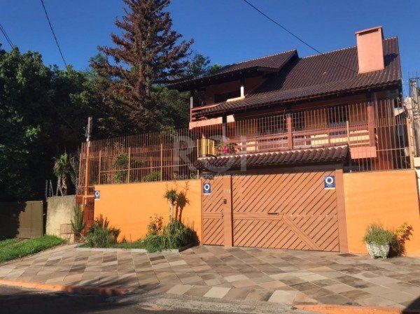 Casa para Venda - 390m², 3 dormitórios, sendo 1 suites, 4 vagas - Ouro Branco - Pilar Imóveis