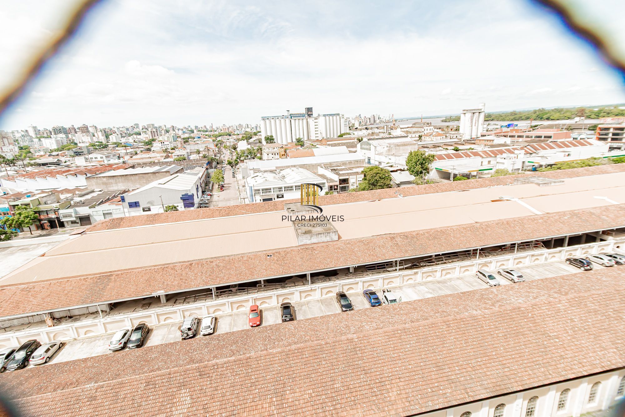 Apartamento 3 dormitórios, 2 banheiros, 1 vaga coberta e piscinas B. São Geraldo