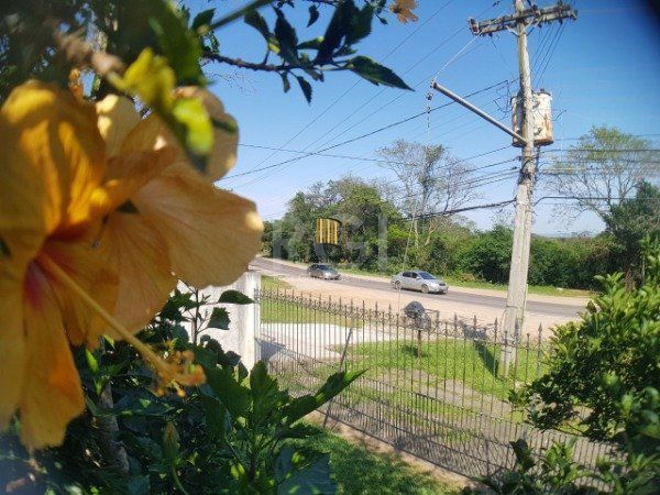 Casa para Venda - 252m², 3 dormitórios, 2 vagas - Belém Novo