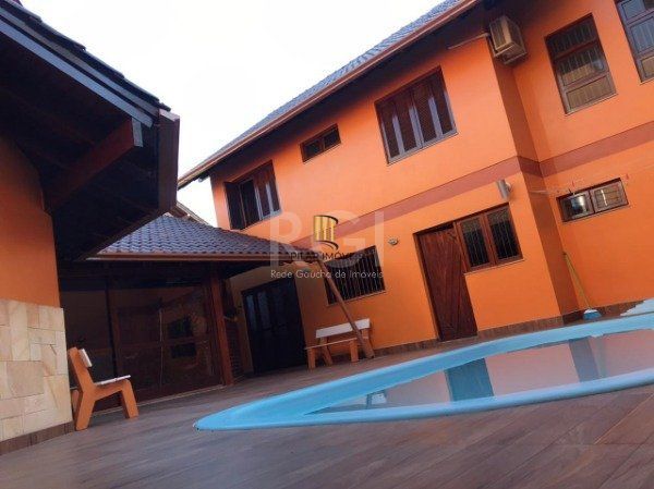 Casa para Venda - 390m², 3 dormitórios, sendo 1 suites, 4 vagas - Ouro Branco