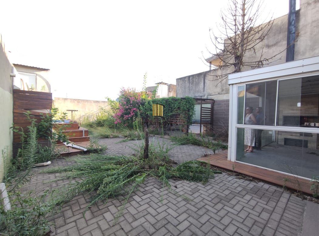 Casa para investidor 2 dormitórios, 1 vaga no bairro Rio Branco