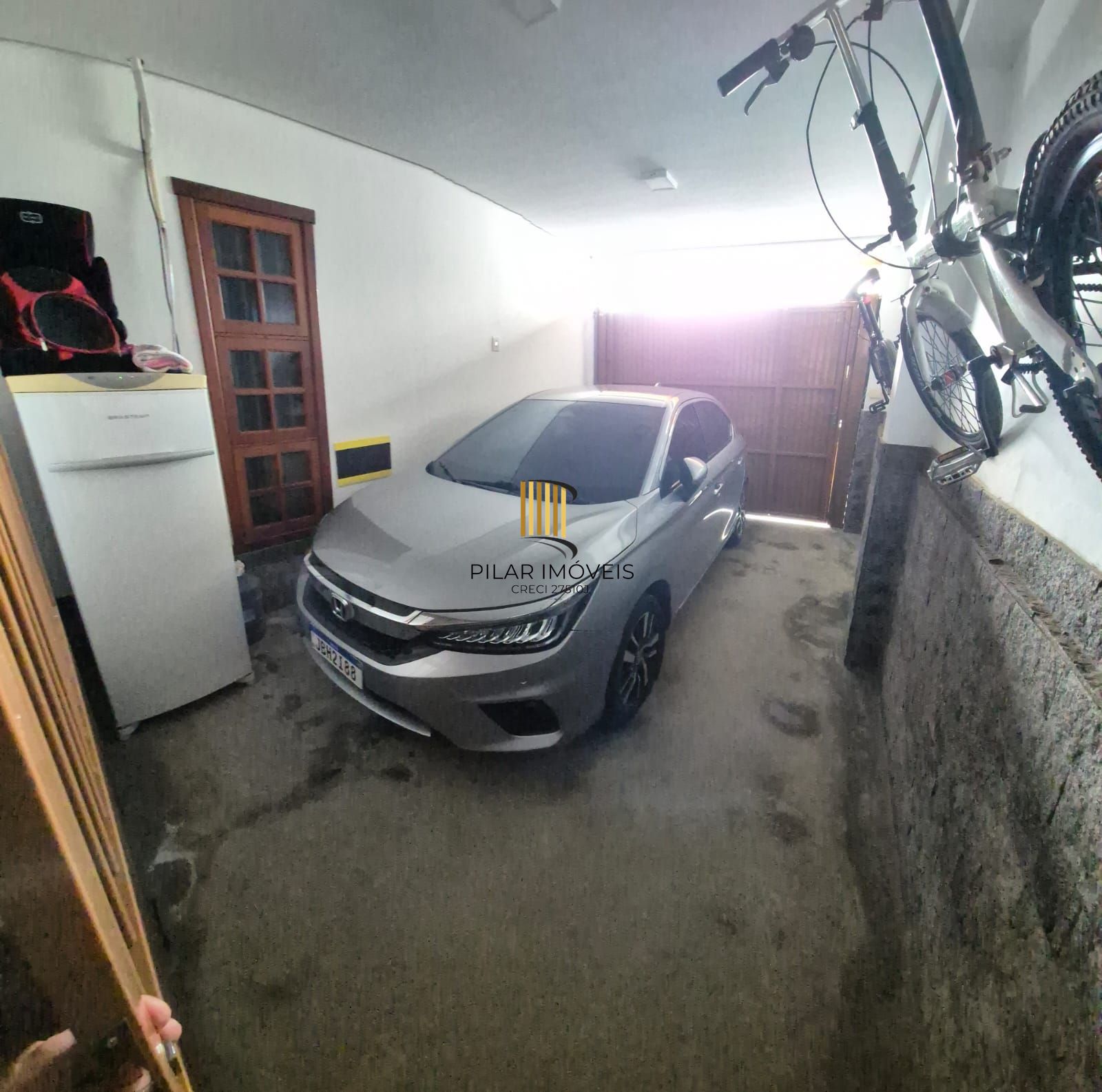 Casa 5 dorm. (2 s.) e anexo, 159 M², churrasqueiras, Piscina em Cachoeirinha.