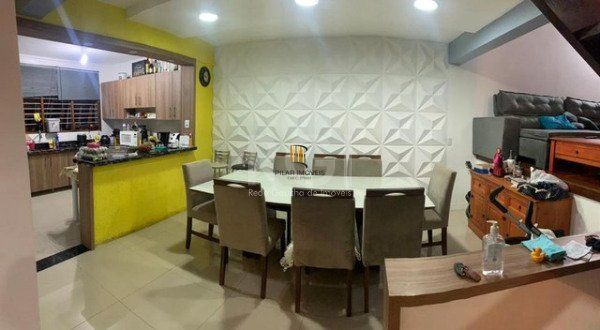 Casa para Venda - 230m², 4 dormitórios, sendo 1 suites, 4 vagas - Krahe