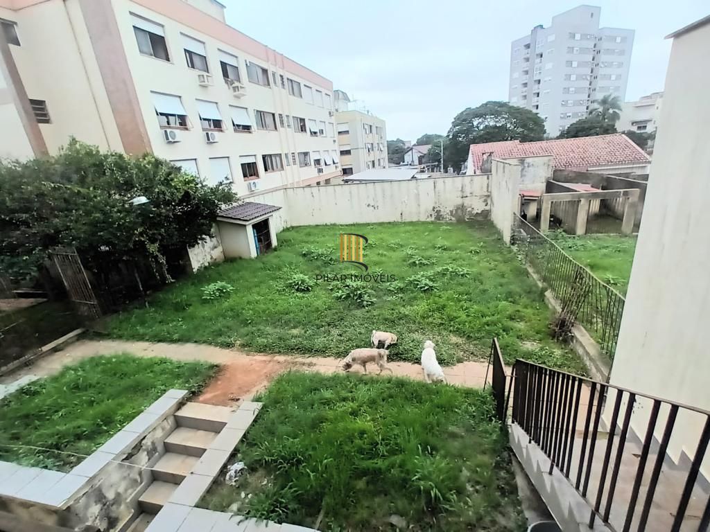Sobrado 4 dormitórios no bairro Nossa Senhora das Graças