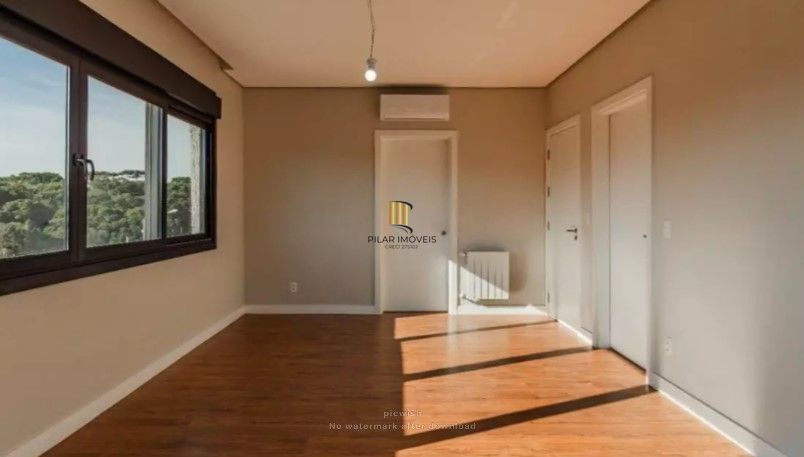 Casa 423 m², 4 suítes no Elegante Condomínio Saint Moritz, Mato Queimado Gramado