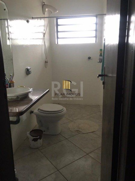 Casa para Venda - 147m², 3 dormitórios, sendo 1 suites, 2 vagas - Ideal