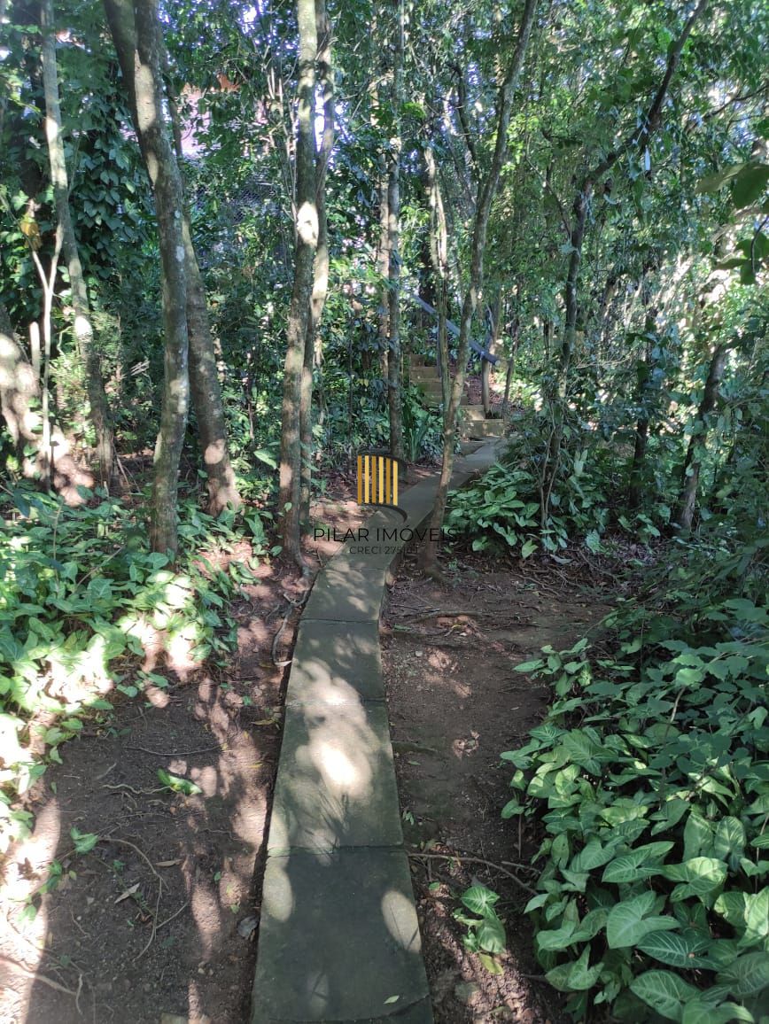Casa Condomínio 2 dormitórios, vaga e infraestrutura, Bairro Lomba do Pinheiro