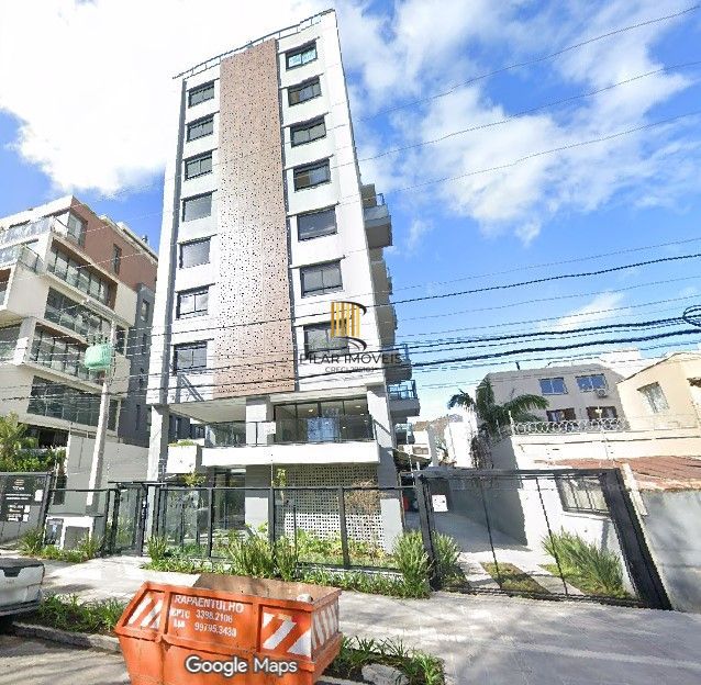 Excelente Apartamento semimobiliado de 71 m² privativos no Bairro Petrópolis.