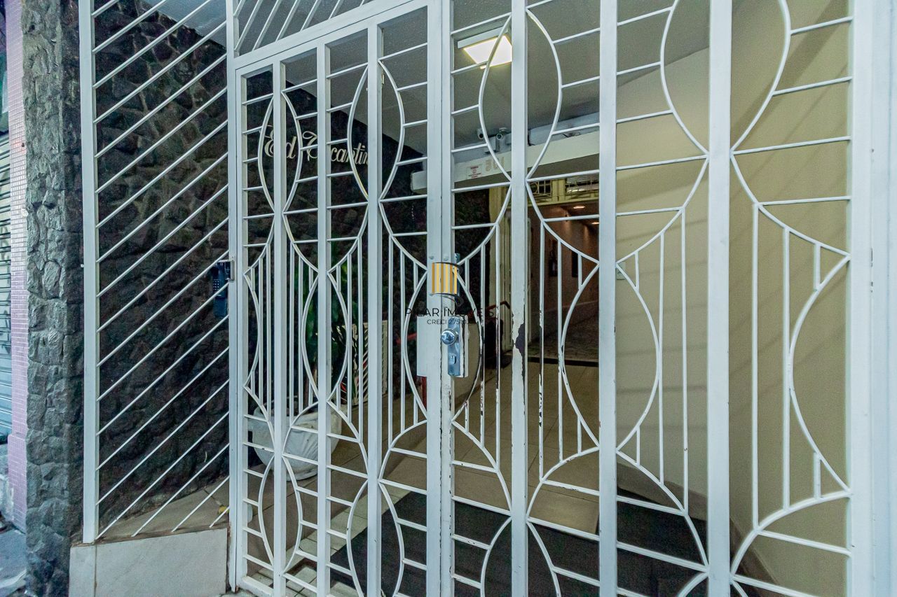 APARTAMENTO À VENDA NO CENTRO HISTÓRICO COM 3 DORMITÓRIOS