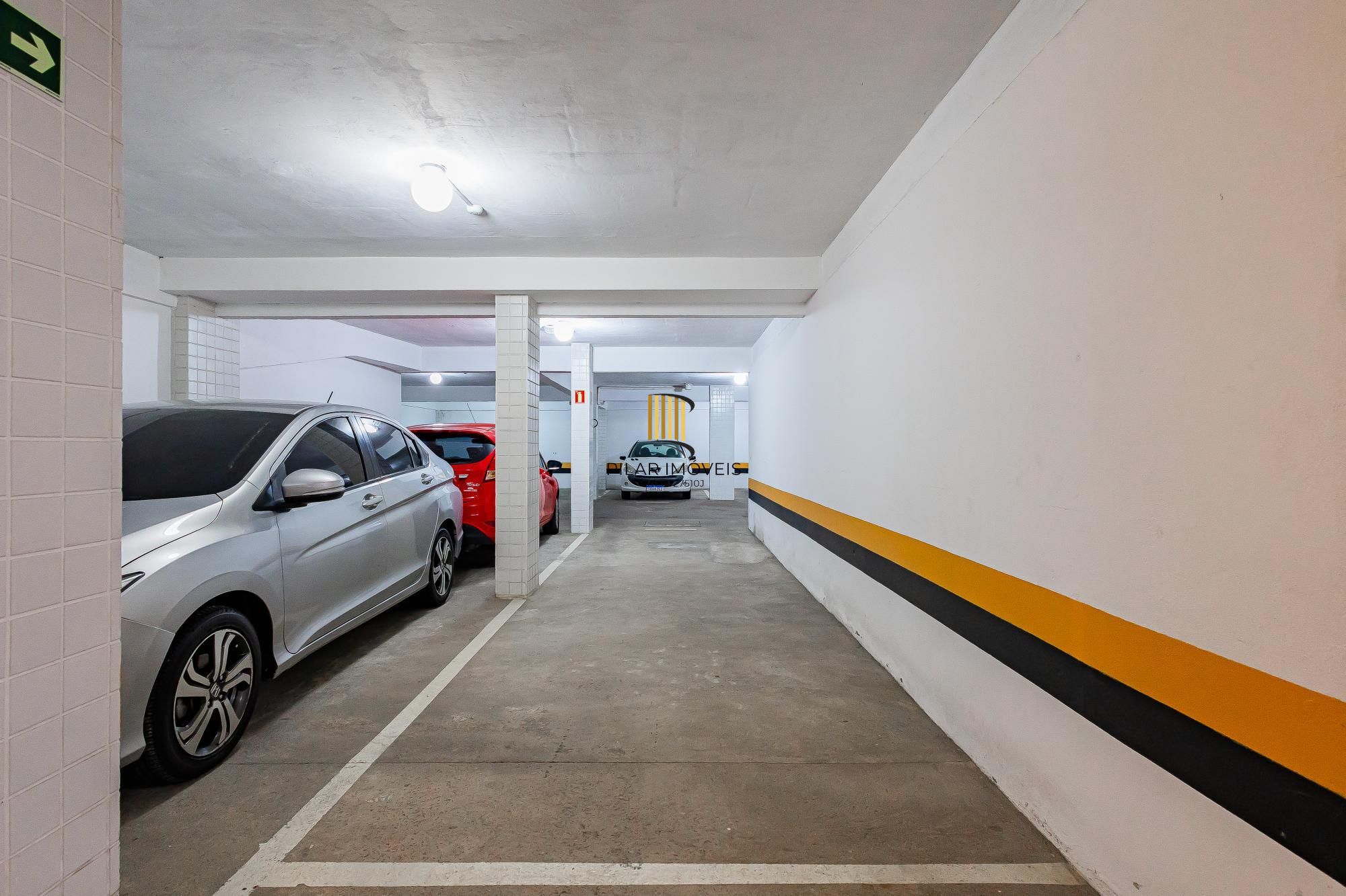 Apartamento lindo, 2 dormitórios, 2 vagas de garagem e ELEVADOR B. Jardim Botánico