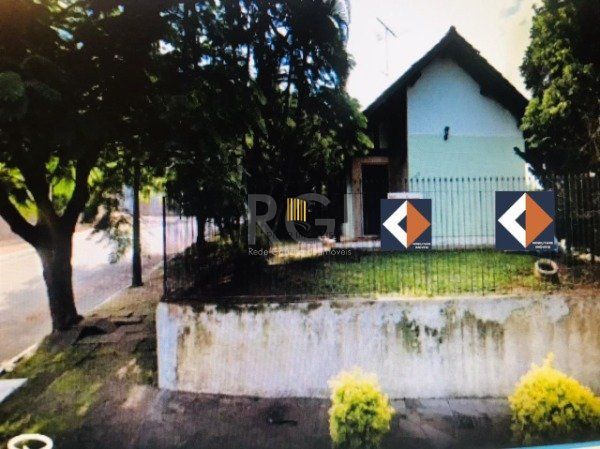 Casa para Venda - 147m², 3 dormitórios, sendo 1 suites, 2 vagas - Ideal