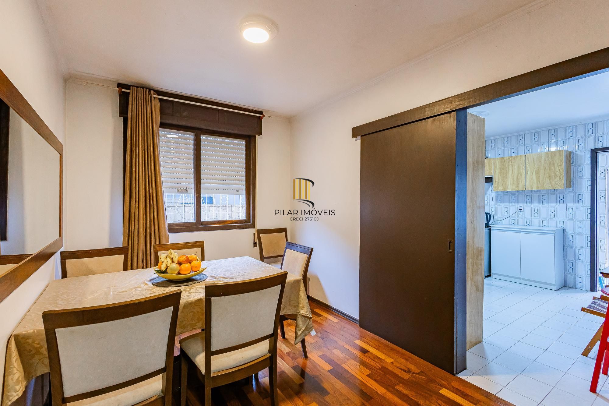 Casa 5 dormitórios no bairro Parque Santa Fé