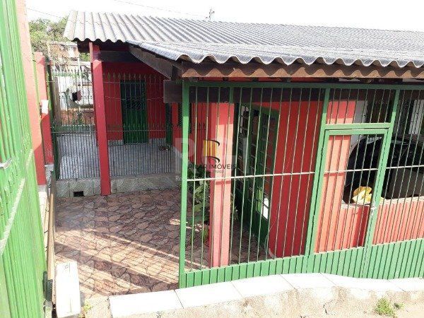 Casa para Venda - 150m², 5 dormitórios, 3 vagas - intersul