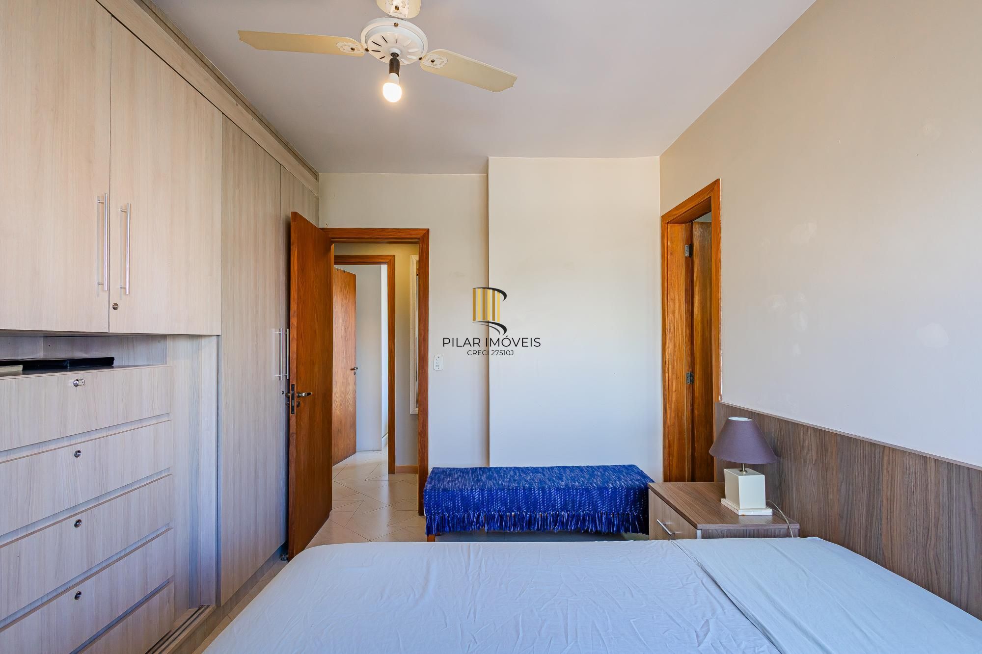 Apartamento lindo, 2 dormitórios, 2 vagas de garagem e ELEVADOR B. Jardim Botánico