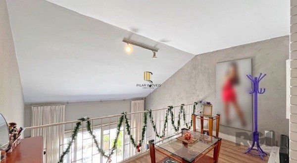 MAGNÍFICA CASA EM LOCALIZAÇÃO PRIVILEGIADA - TRANQUILIDADE E CONFORTO