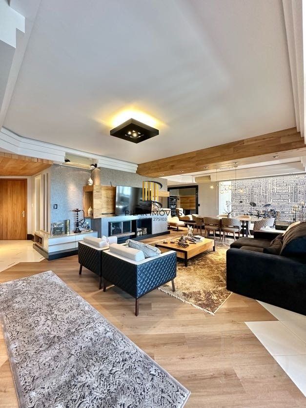 Cobertura 2 dormitórios, 218m², lareira, teto retrátil, Centro em Novo Hamburgo