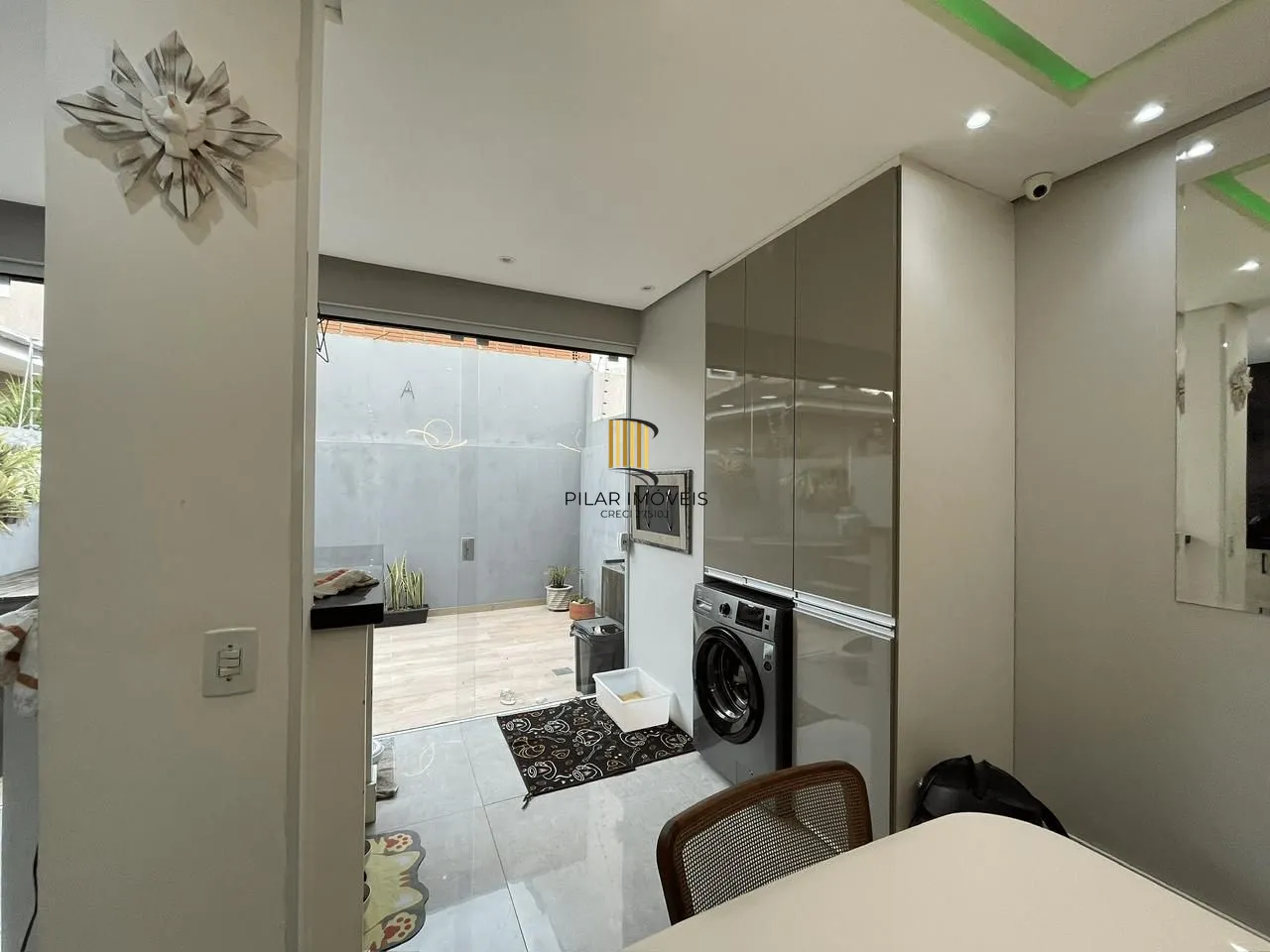 casa 3 dormitórios (1 s máster) 136,4 M² churrasq. lareira Jacuzzi Igara Canoas.