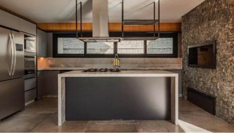 Casa 423 m², 4 suítes no Elegante Condomínio Saint Moritz, Mato Queimado Gramado