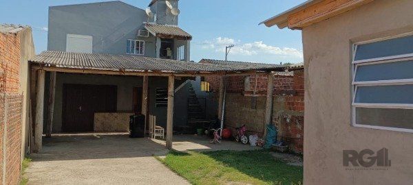 Casa 2 dormitórios no bairro Portão Velho