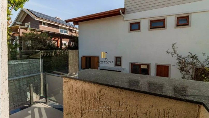 Casa 423 m², 4 suítes no Elegante Condomínio Saint Moritz, Mato Queimado Gramado