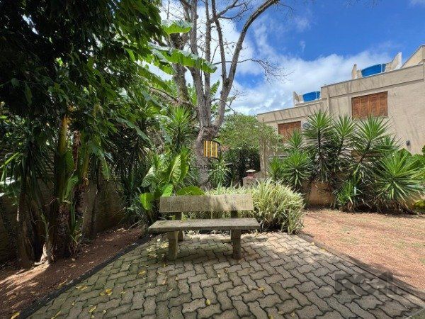 Casa de Condomínio 2 dormitórios no bairro Teresópolis