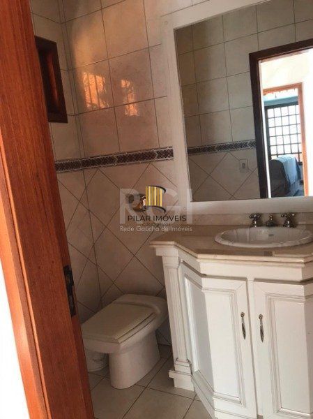 Casa para Venda - 390m², 3 dormitórios, sendo 1 suites, 4 vagas - Ouro Branco
