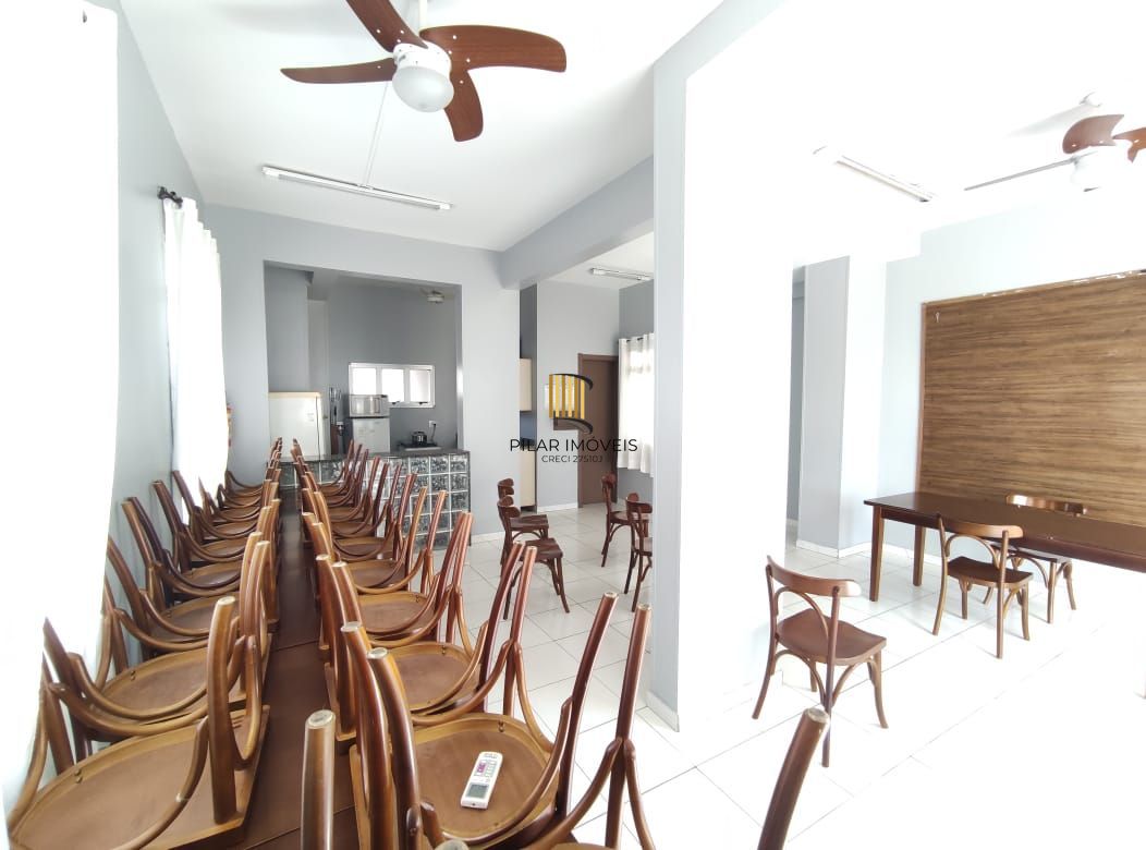 Apartamento 3 dormitórios, 1 suíte, salão de festas e 1 vaga no Bairro Sarandi.