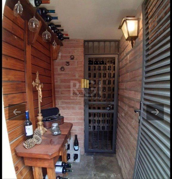 Casa para Venda - 209.54m², 3 dormitórios, sendo 1 suites, Ideal