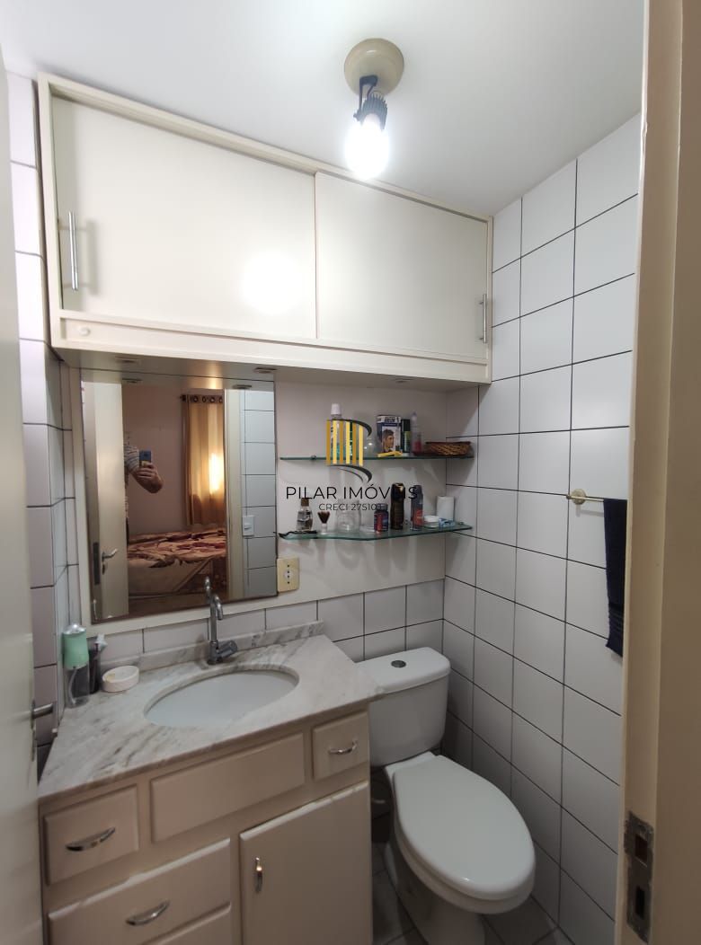 Apartamento 3 dormitórios, 1 suíte, salão de festas e 1 vaga no Bairro Sarandi.