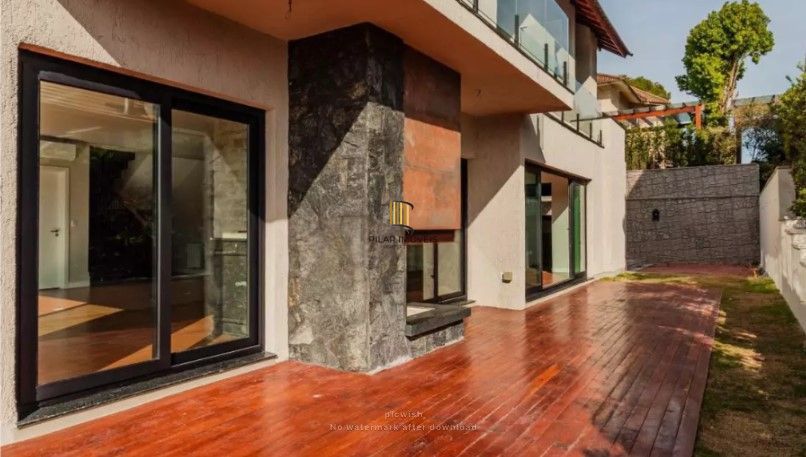 Casa 423 m², 4 suítes no Elegante Condomínio Saint Moritz, Mato Queimado Gramado