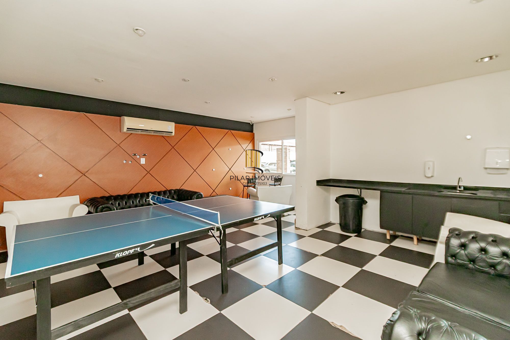 Apartamento 3 dormitórios, 2 banheiros, 1 vaga coberta e piscinas B. São Geraldo