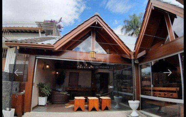 Casa para Venda - 209.54m², 3 dormitórios, sendo 1 suites, Ideal