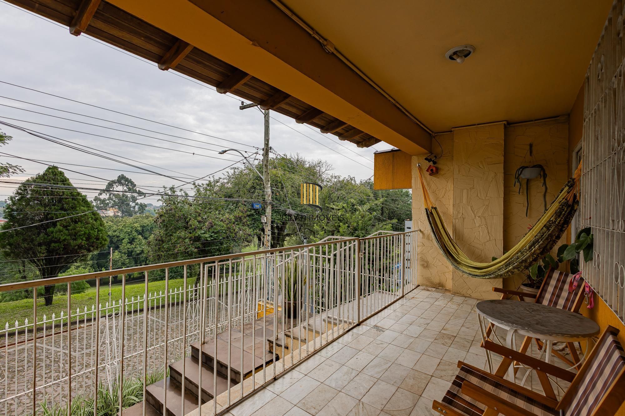Casa 5 dormitórios no bairro Parque Santa Fé