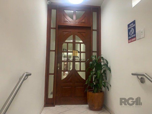 Exclusivo Apartamento Térreo com Amplo Pátio no Coração da Ciade Baixa!