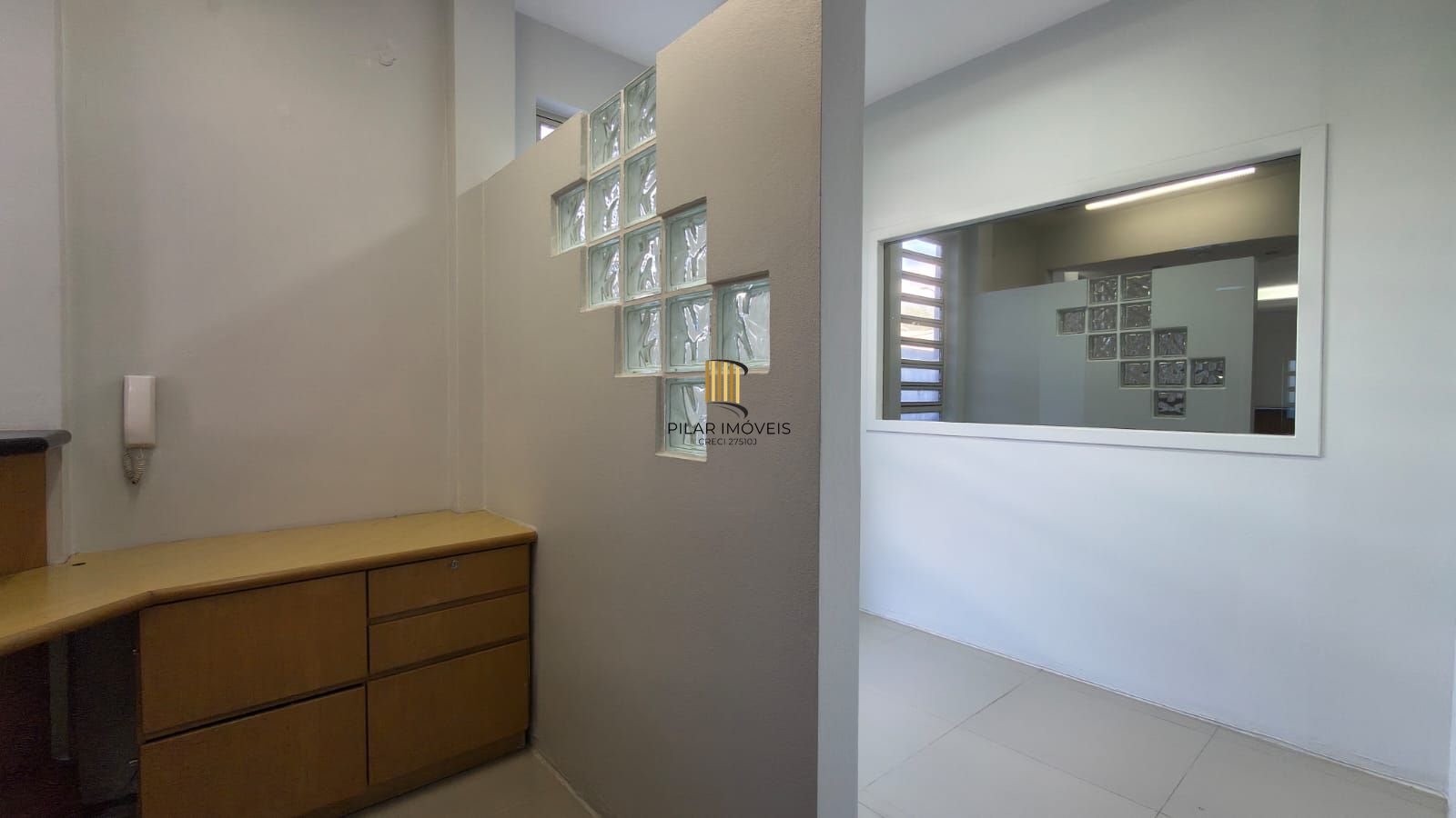 Sala comercial B. Hamb. Velho., Novo Hamburgo. 326,28 M2 privativos  e 4 Vagas