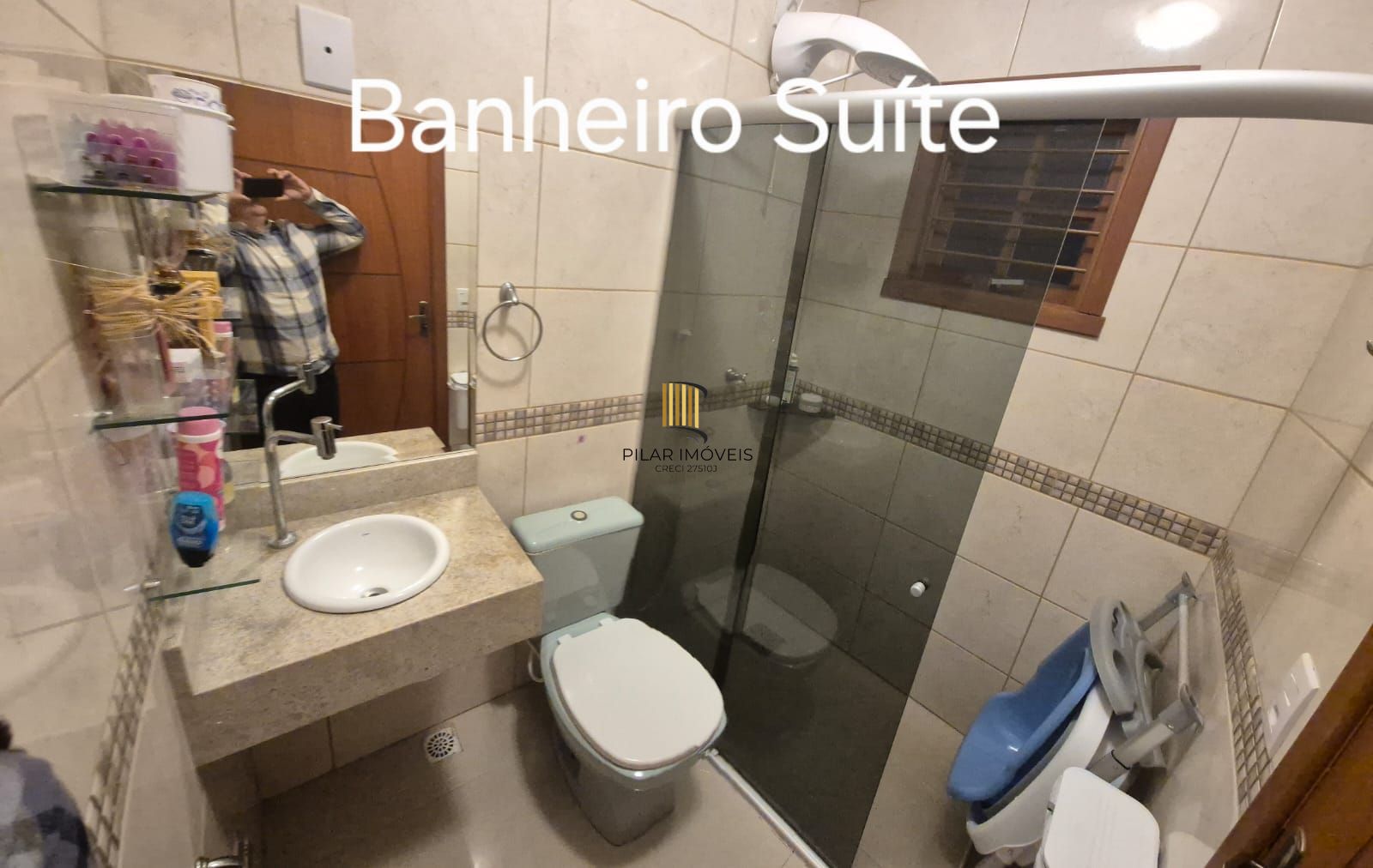 Casa 5 dorm. (2 s.) e anexo, 159 M², churrasqueiras, Piscina em Cachoeirinha.