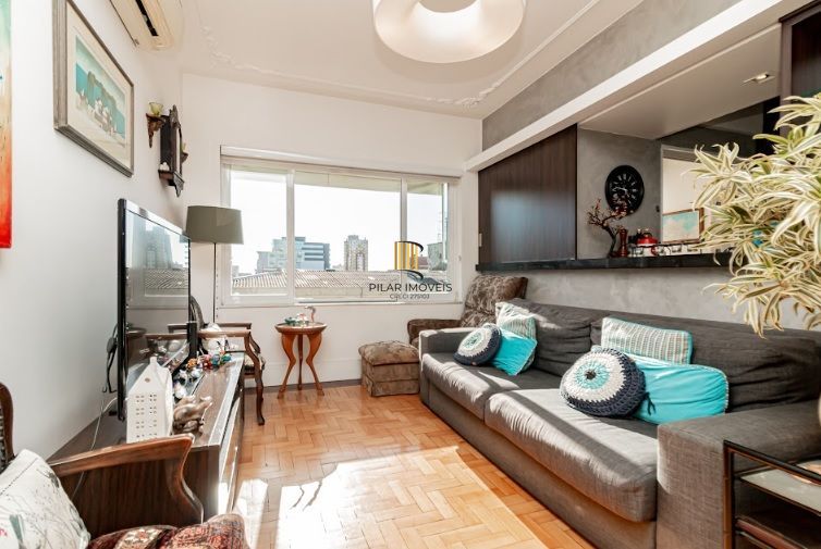 🏡 Apartamento Reformado e Decorado na Cristóvão Colombo — Vista Espetacular para o Pôr do Sol do Guaíba 🌅