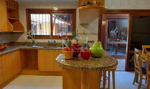 Casa para Venda - 390m², 3 dormitórios, sendo 1 suites, 4 vagas - Ouro Branco