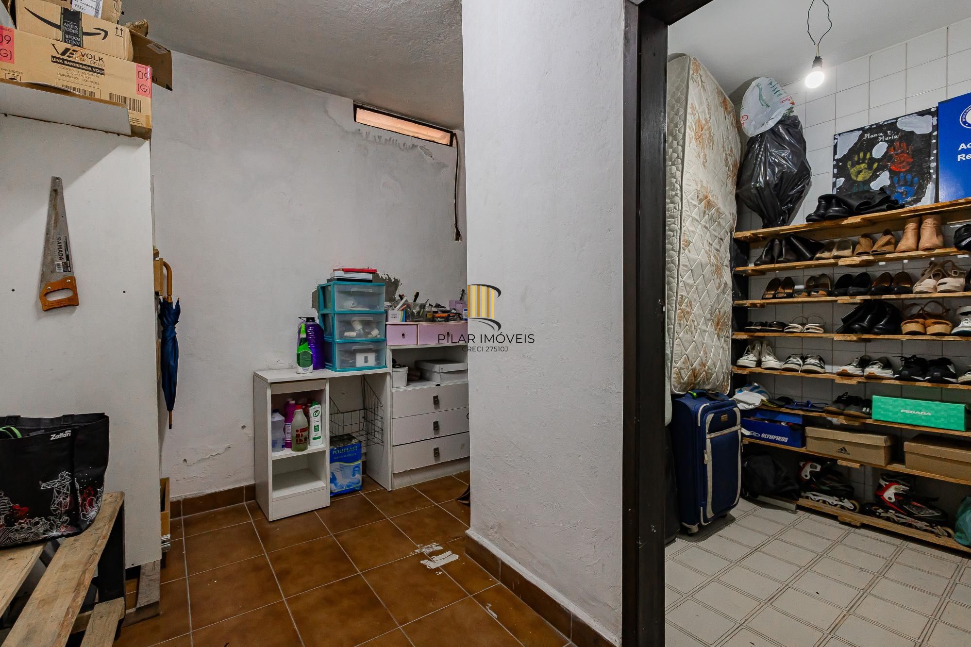 Casa 5 dormitórios no bairro Parque Santa Fé