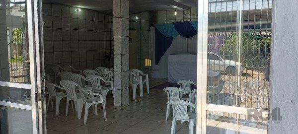 Casa 2 dormitórios no bairro Portão Velho