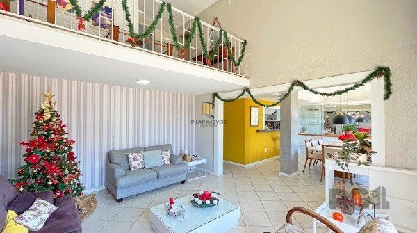 MAGNÍFICA CASA EM LOCALIZAÇÃO PRIVILEGIADA - TRANQUILIDADE E CONFORTO