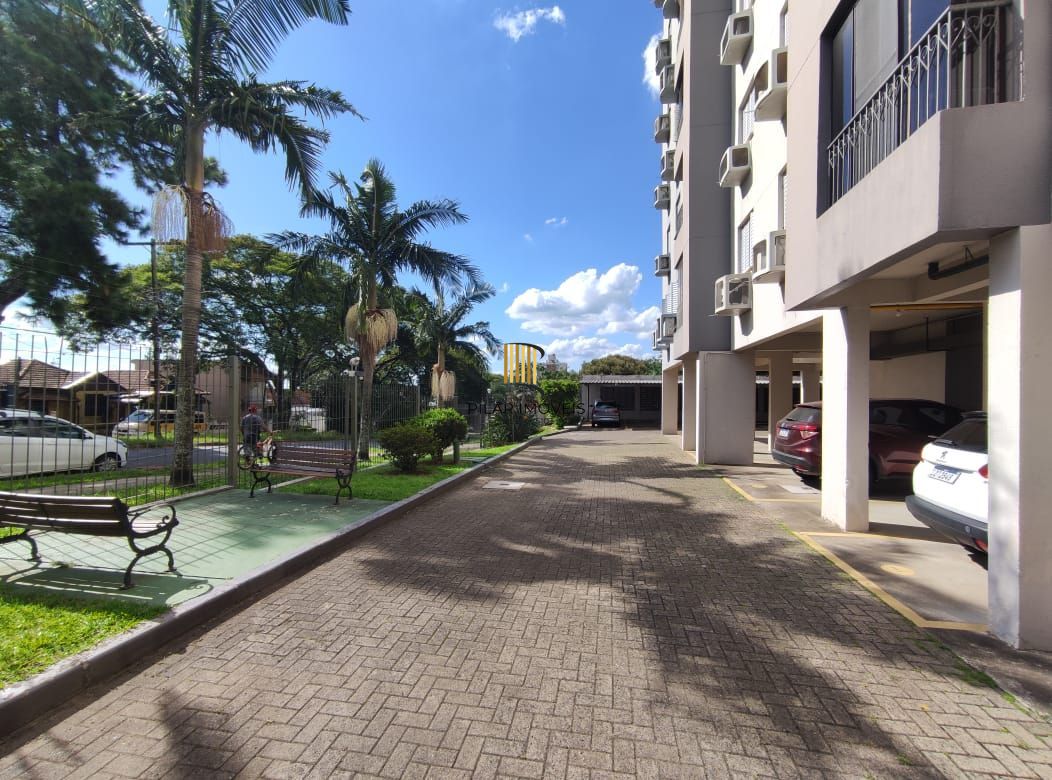 Apartamento 3 dormitórios, 1 suíte, salão de festas e 1 vaga no Bairro Sarandi.