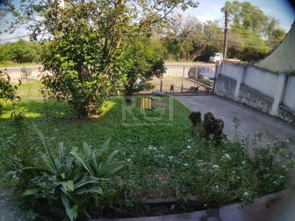 Casa para Venda - 252m², 3 dormitórios, 2 vagas - Belém Novo