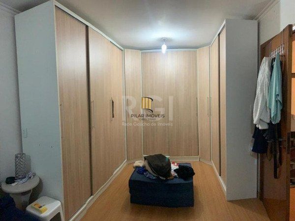 Casa para Venda - 230m², 4 dormitórios, sendo 1 suites, 4 vagas - Krahe