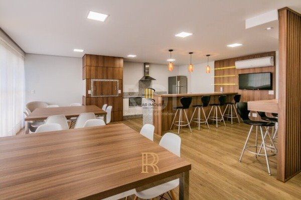 Apartamento para Venda - 85.26m², 2 dormitórios, sendo 1 suites, 2 vagas - Centro